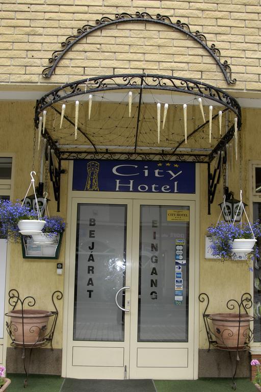 City Hotel Siófok Exterior foto